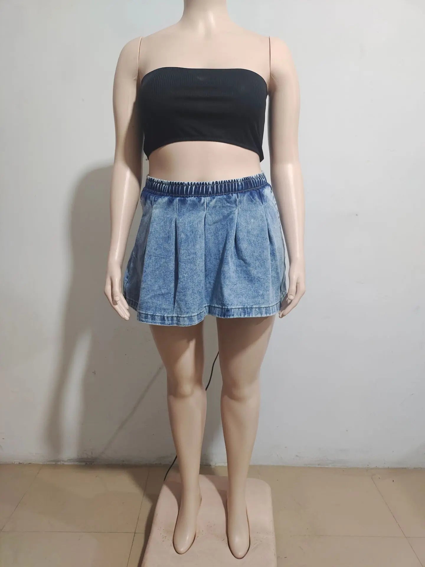 Ladies' High-waisted Denim Half ody Skirt. Summer's New Sexy Hot Girl Pleated and Elastic Waist Mini Half Body Denim Skirts