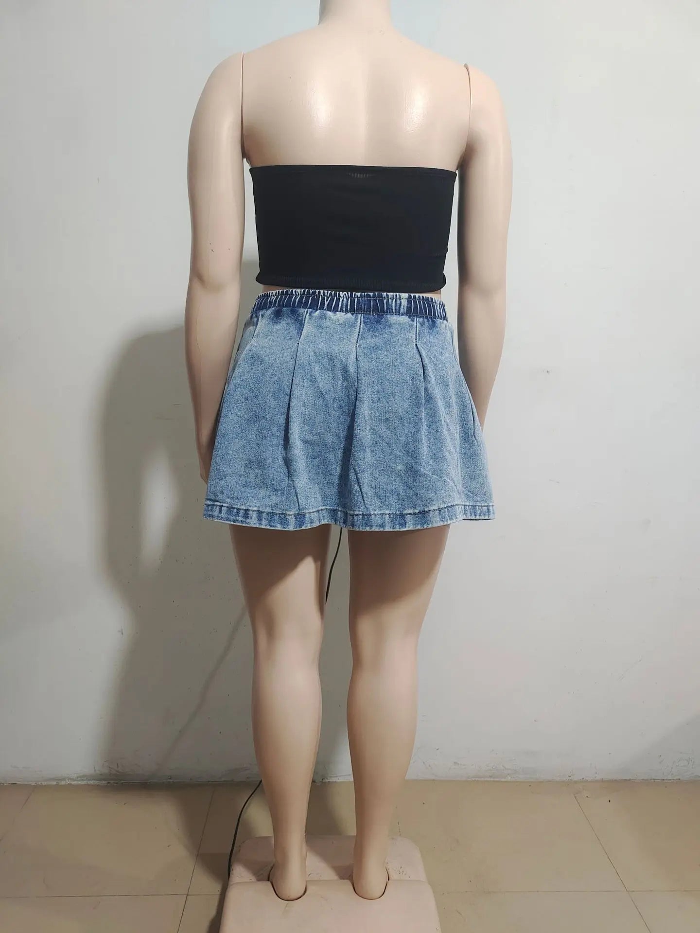 Ladies' High-waisted Denim Half ody Skirt. Summer's New Sexy Hot Girl Pleated and Elastic Waist Mini Half Body Denim Skirts